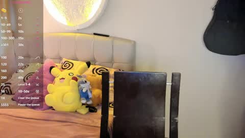 mia3 online show from April 11, 2026, 7:07 pm