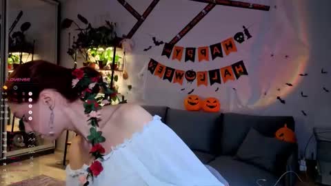 your_corvus online show from October 28, 2025, 9:57 am