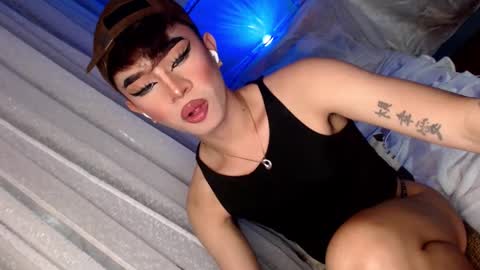 CALL ME DIMPLE STAR xx  online show from February 19, 2025, 5:16 pm