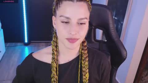 Snapshot of your_dream1217 chatting on October 19, 2025, 11:38 pm Valery online show from October 19, 2025, 11:38 pm