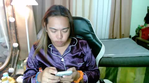 your_dreamgirlxxx69 online show from February 27, 2025, 11:10 am