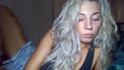 your_fav1 online show from September 14, 2025, 1:27 am