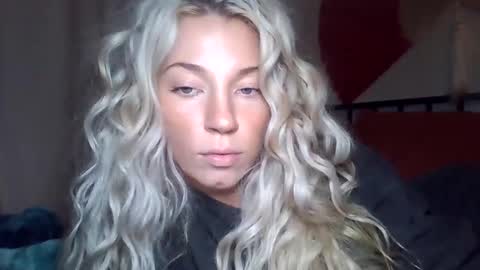 your_fav1 online show from September 24, 2025, 3:54 am