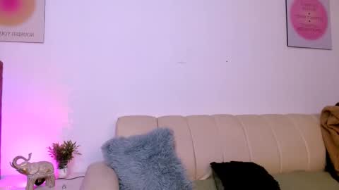 Snapshot of your_girl_of_dream chatting on May 12, 2026, 2:08 am your_girl_of_dream online show from May 12, 2026, 2:08 am