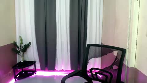 your_girl_yeka online show from April 7, 2026, 4:46 am