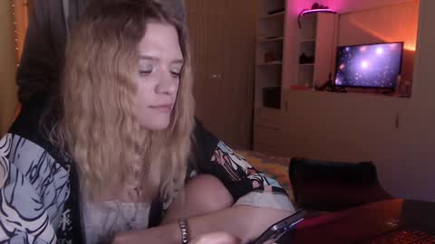 Snapshot of your_horny_friends chatting on February 5, 2025, 11:39 pm Your Horny Friends online show from February 5, 2025, 11:39 pm