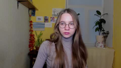 Leslie online show from December 8, 2024, 1:58 pm