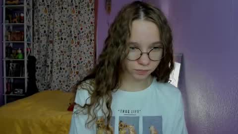 Leslie online show from October 8, 2025, 7:11 pm