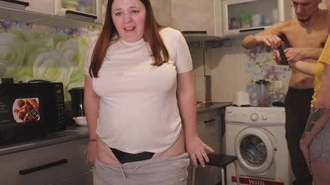 Daria and Lesia online show from December 13, 2024, 12:17 pm