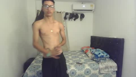 your_master7 online show from April 8, 2026, 3:28 am