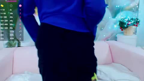 Snapshot of your_milf_lilly chatting on January 11, 2025, 11:12 am Lilly online show from January 11, 2025, 11:12 am