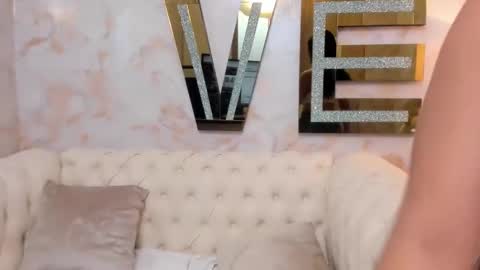 Snapshot of your_naughtyangel chatting on October 7, 2025, 10:07 pm Evelin  online show from October 7, 2025, 10:07 pm