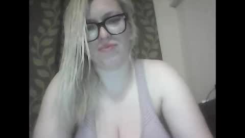 Roxy online show from May 27, 2026, 7:11 pm