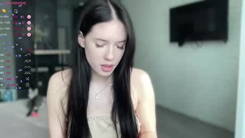 Snapshot of your_sweet_angel_ chatting on January 28, 2025, 12:32 pm Mia  online show from January 28, 2025, 12:32 pm