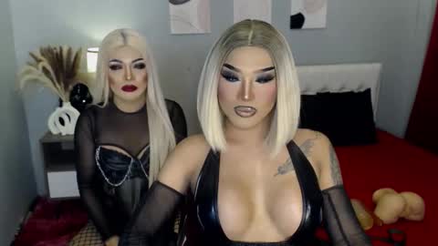 TRICXIEBELLE online show from September 15, 2025, 10:37 am