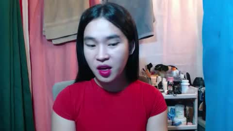 your_twinkletoes18 online show from November 2, 2025, 6:43 pm