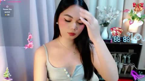 Hi its me Yna online show from December 18, 2025, 12:33 pm