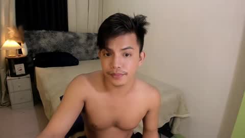 yourasian_bradley online show from March 11, 2025, 5:24 pm