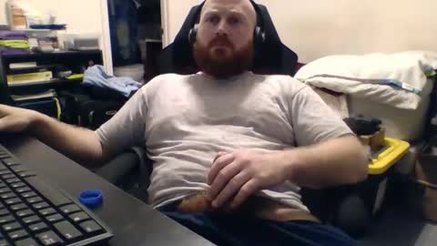 yourbewbs online show from September 24, 2025, 5:44 am