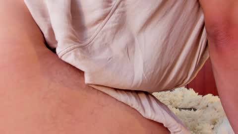 YOURBOYNEXTDOOR online show from December 3, 2024, 12:38 pm