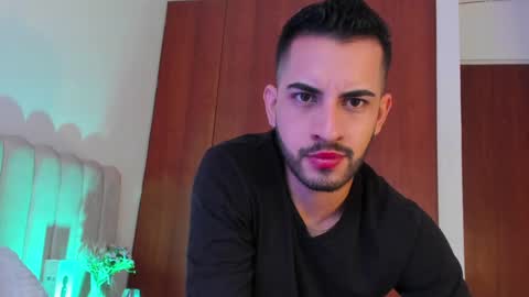 YOURBOYNEXTDOOR online show from December 30, 2024, 12:20 pm