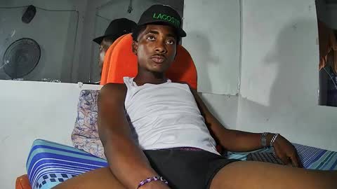 Yourdaddy2005 online show from March 17, 2026, 2:49 am