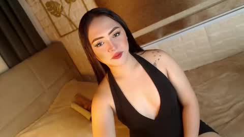 JEN  online show from November 14, 2025, 9:41 am