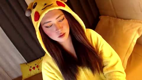 JEN  online show from March 24, 2026, 11:48 am