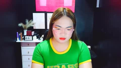 yourdirtygirl_lyla online show from January 10, 2026, 3:08 am