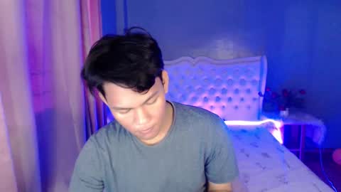 HEN online show from November 2, 2025, 11:18 pm