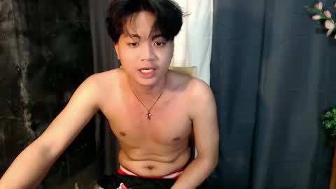 Snapshot of youre_naughtyboy chatting on November 1, 2025, 5:31 am NaughtyBoy online show from November 1, 2025, 5:31 am