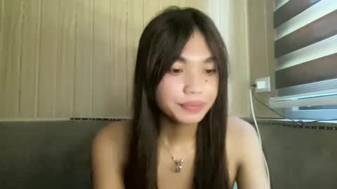yourehot_sedny online show from May 27, 2026, 3:03 am