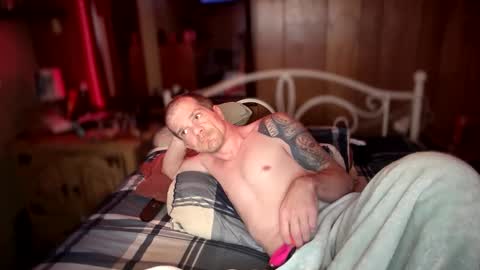 Snapshot of yourenotmytype69 chatting on October 10, 2025, 10:03 am yourenotmytype69 online show from October 10, 2025, 10:03 am