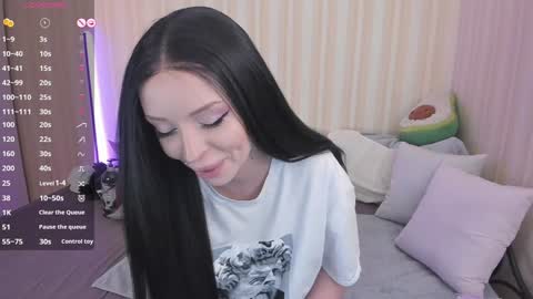 Snapshot of youreyesgazm chatting on December 23, 2024, 8:44 am Mary online show from December 23, 2024, 8:44 am