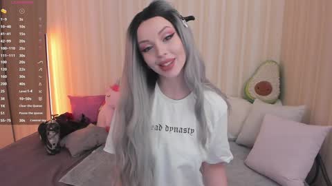 Snapshot of youreyesgazm chatting on February 4, 2025, 8:02 am Mary online show from February 4, 2025, 8:02 am