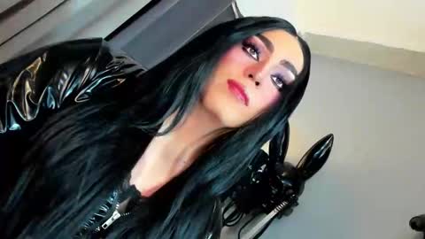  not into STINGY and CHEAP people online show from April 1, 2026, 1:17 am