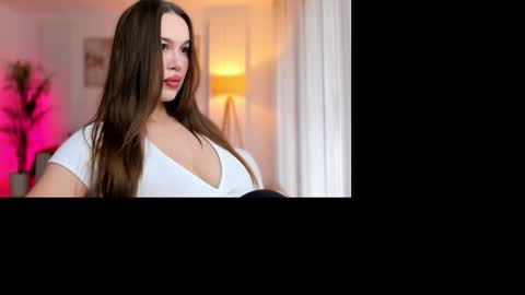 roxana online show from October 22, 2025, 1:22 pm