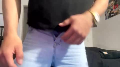 Snapshot of yourguyy21 chatting on November 10, 2025, 4:00 am yourguyy21 online show from November 10, 2025, 4:00 am