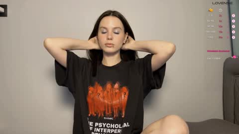 Snapshot of yourher0in chatting on December 31, 2024, 7:10 am Aida online show from December 31, 2024, 7:10 am