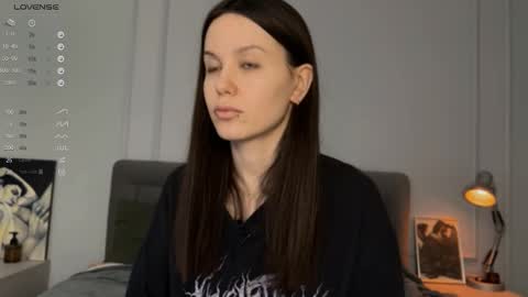 Snapshot of yourher0in chatting on February 25, 2025, 12:13 pm Aida online show from February 25, 2025, 12:13 pm