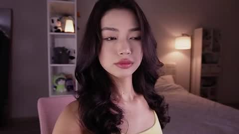 yourlittlesunrise_ online show from June 20, 2026, 4:59 am