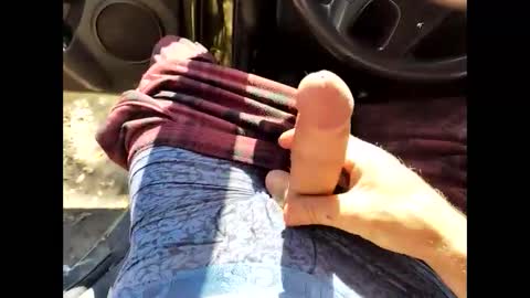 yourlordandslayer online show from September 14, 2025, 3:33 pm