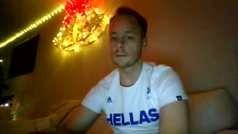 yourlove8523 online show from December 5, 2025, 6:33 am