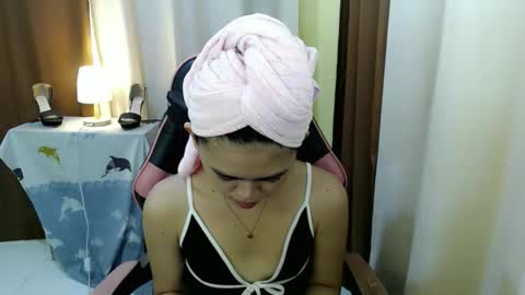 Snapshot of yourlovelytranspinay chatting on September 9, 2025, 2:44 am your lovely Dina online show from September 9, 2025, 2:44 am