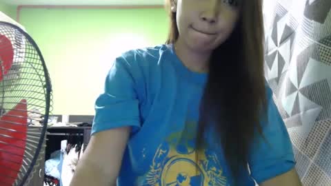 Snapshot of yourloving_maris chatting on December 10, 2024, 7:37 am yourloving_maris online show from December 10, 2024, 7:37 am