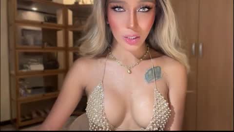 Pearl online show from November 21, 2025, 6:34 am