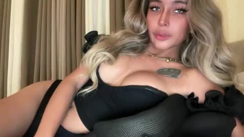 Snapshot of yourlovingpearlita1000 chatting on February 26, 2026, 9:19 am Pearl online show from February 26, 2026, 9:19 am