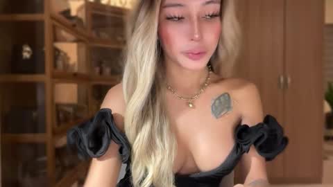 Snapshot of yourlovingpearlita1000 chatting on March 1, 2026, 12:29 pm Pearl online show from March 1, 2026, 12:29 pm