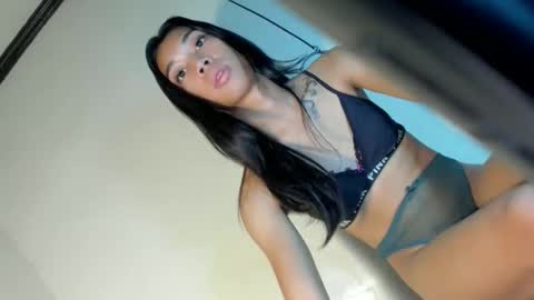 yourlycaezzamae69 online show from June 1, 2026, 6:09 pm