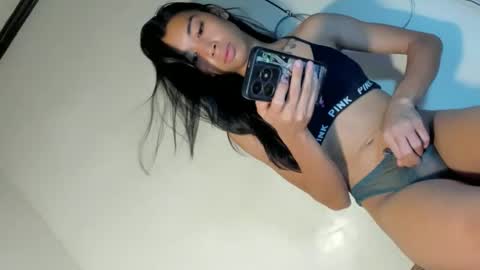 yourlycaezzamae69 online show from June 2, 2026, 9:22 am